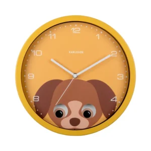 Gelbe Wanduhr mit Hundemotiv, brauner Schnauze und silbernen Zeigern