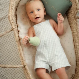 Baby-Latzshorts mit Vichy-Karos