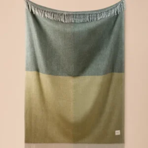 Recycled Wool Blanket in Olive Block